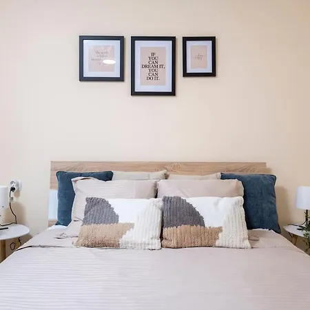 Apartamento Cozy Next To Aliosha Plovdiv